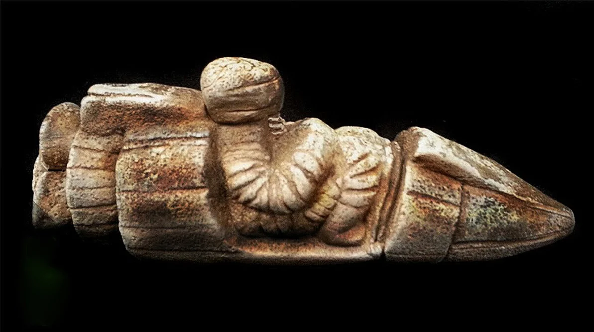 Древний артефакт, найденый в Турции и похожий на современную ракету или шаттл